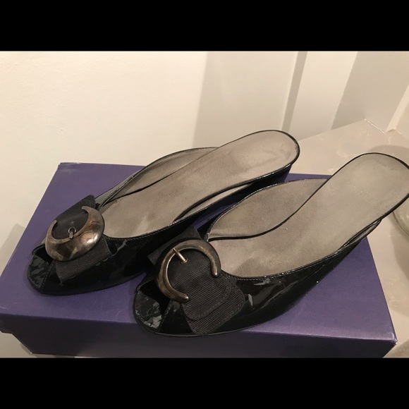 Stuart Weitzman Peep-toe slides - Picture 2 of 6